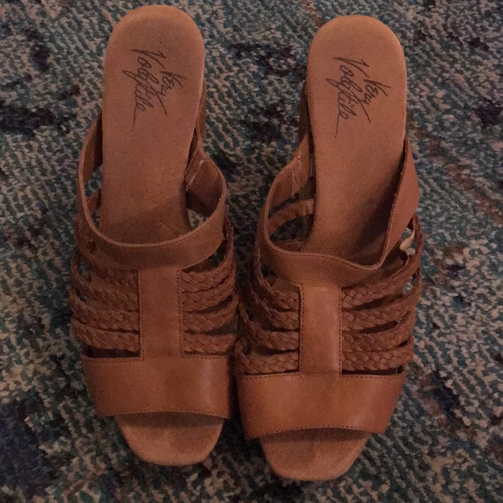 ☀️Espadrille wedges by Very Volatile!